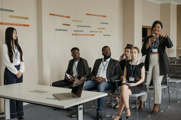 Wie beeinflussen neue Gesetze die UnternehmensfÃ¼hrung?